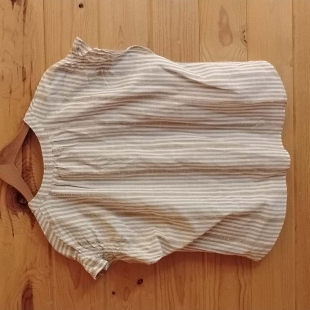 Large Striped Top - Picture 3 of 6